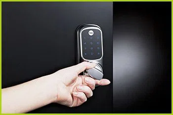 Expert Locksmith Services Clarendon Hills, IL 630-823-0464 Expert Locksmith Services Clarendon Hills, IL 630-823-0464 - 11-business-locksmiths