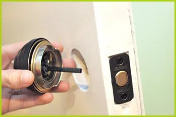 Expert Locksmith Services Clarendon Hills, IL 630-823-0464 - 12-changing-locks